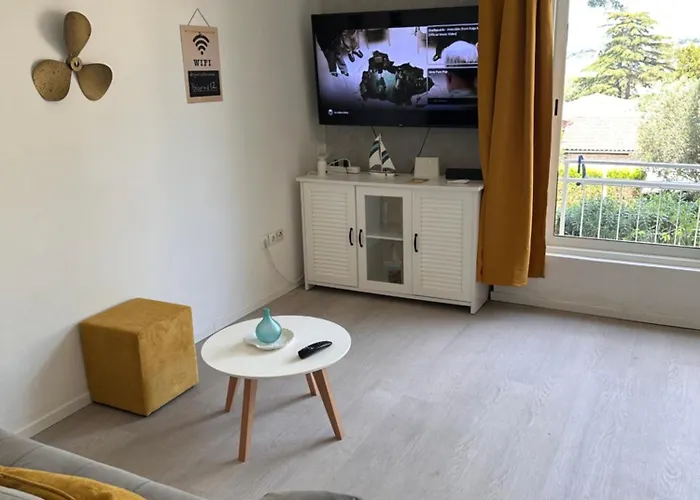 Apartmán - 50m From The With Free Parking Biograd Na Moru